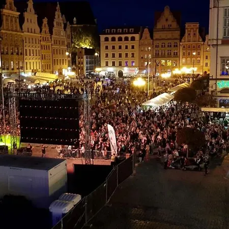 Unique Luxury Studio On Market Square Apartmán